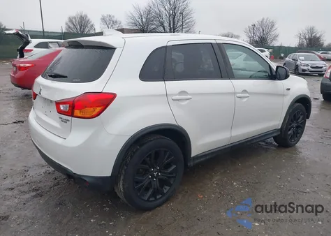 2017 Mitsubishi Outlander Sport 2.0 Le z USA, uszkodzony, nr VIN JA4AR3AU6HZ038525
